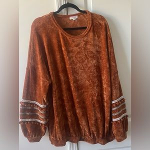 Boutique top. Size 1x. Only worn twice. No Stains